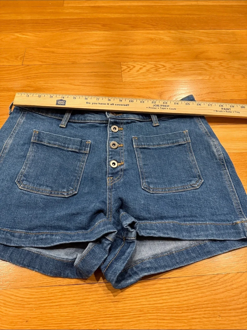 Old Navy button fly high-rise jeans shorts size 12.
